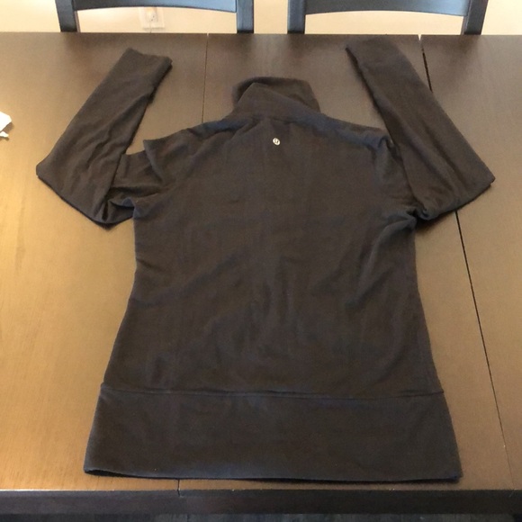 Lululemon Zip-Up - Picture 5 of 6